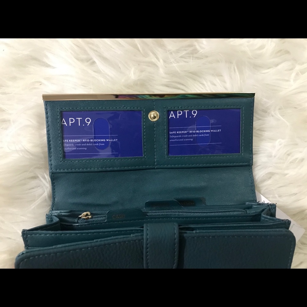 💛 Teal RFID-Blocking File Wallet 💛 - Picture 2 of 7